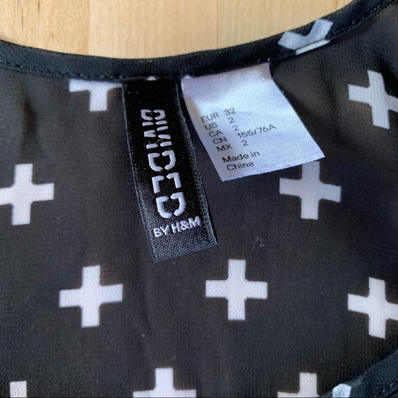 H&M Racerback Sheer Tank - Picture 3 of 7